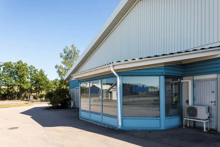 Kontorsdelen på Ratten 18 med skärmtak