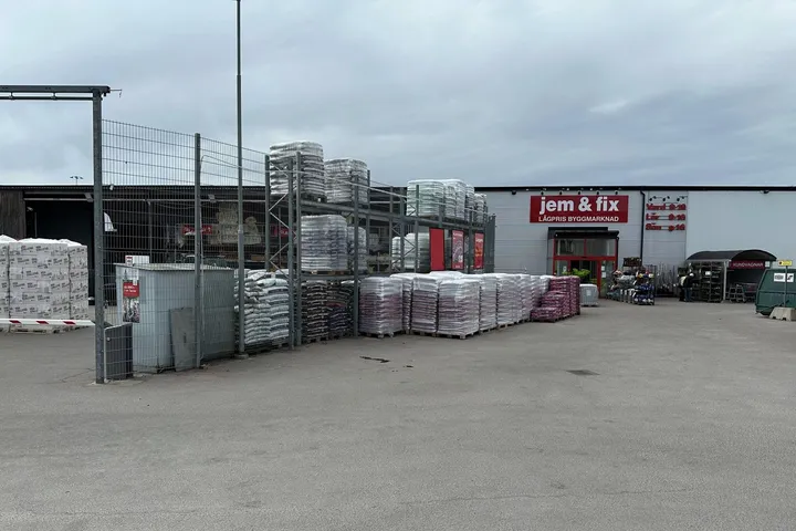 The Jem & Fix timber yard at Snickeriet 16 in Oskarshamn